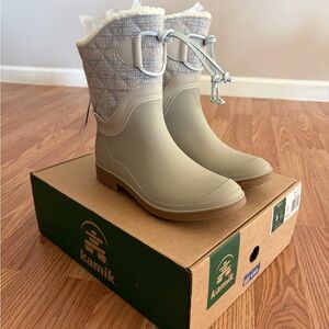 Kamik Stella Waterproof Winter Boots - Women’s Size 5 (Oat)
